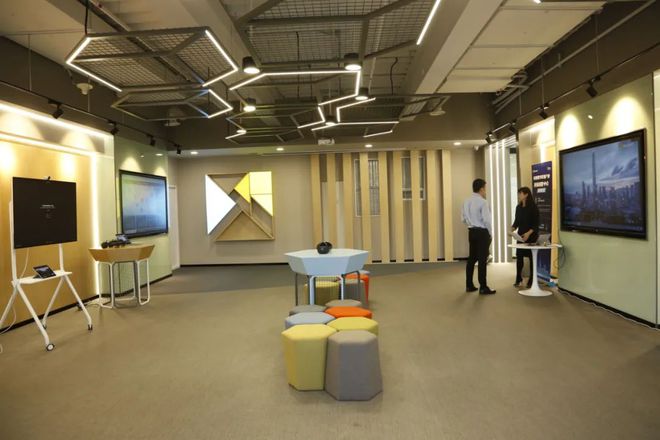 微軟云技術落地閔行！“創新賦能中心”將帶來改變生活的四大服務